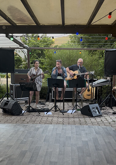 Concert au camping du lac de Saint-Point-Lamartine en Saône-et-Loire