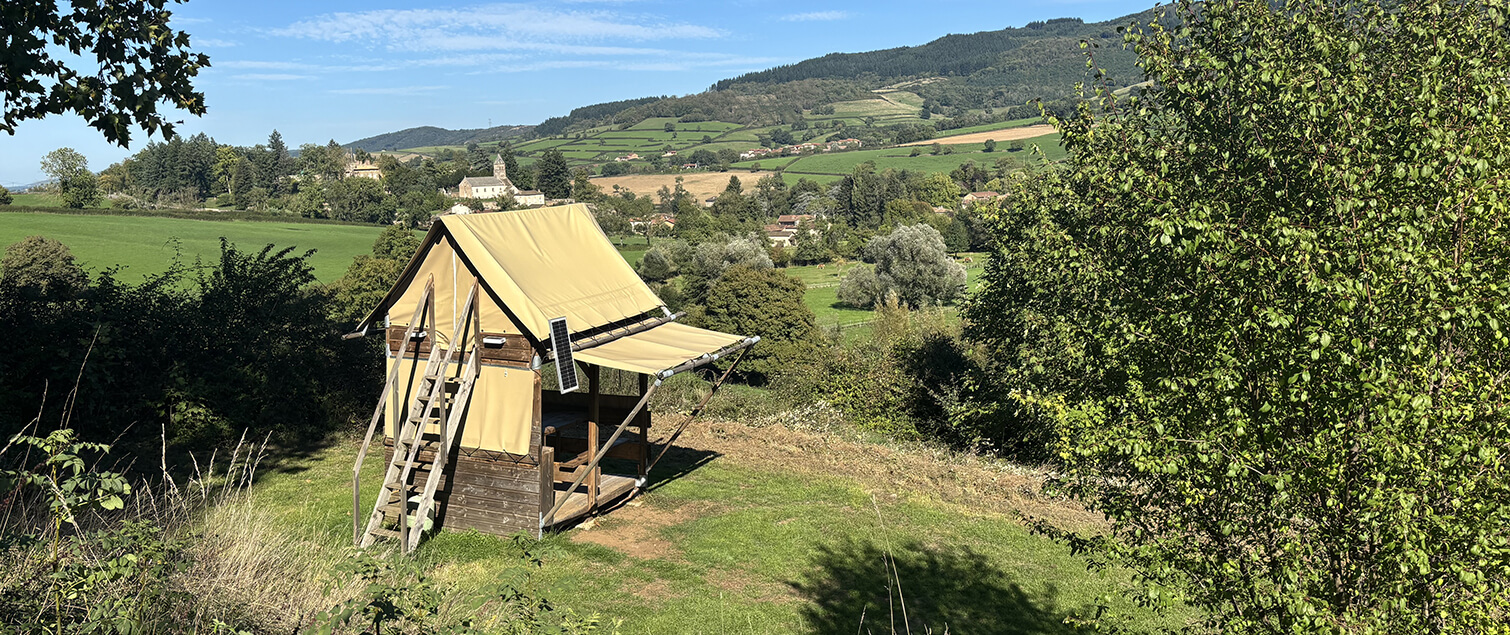 Bivouac : hébergement insolite en Bourgogne au camping de Saint-Point Lamartine en Saône-et-Loire